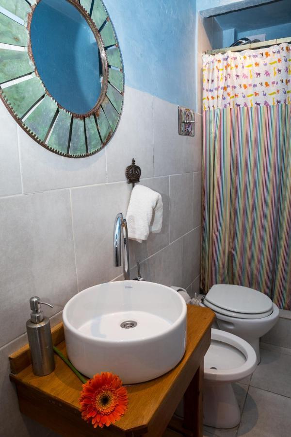 Quarto com Cama de Casal ou 2 de Solteiro