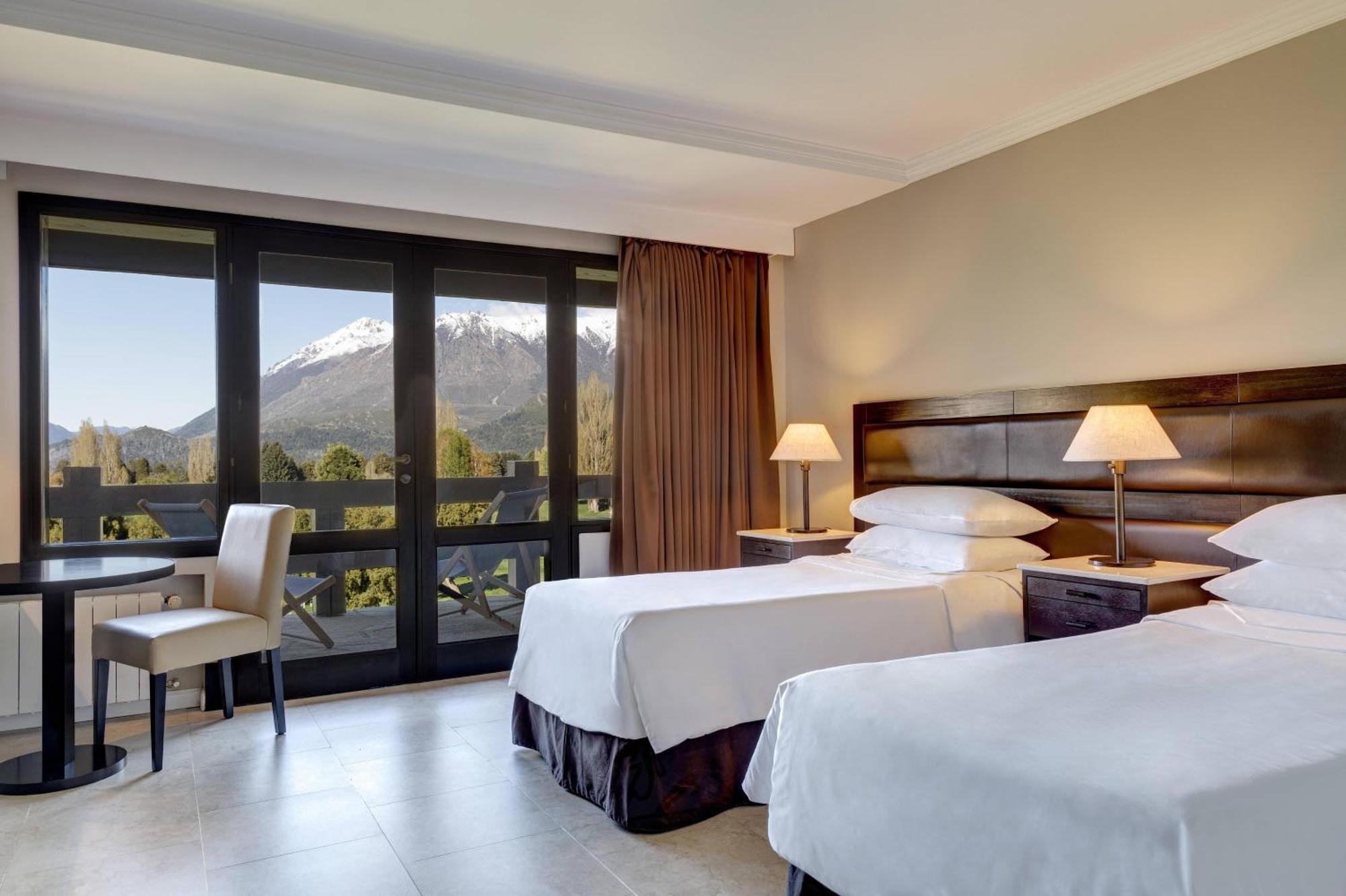 Alojamiento Grand View con vistas al campo de golf y la montaña - 2 camas