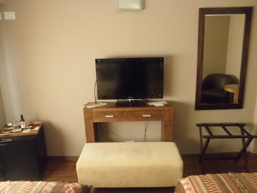 Superior Double or Twin Room Lake View,700359784:JPEG
