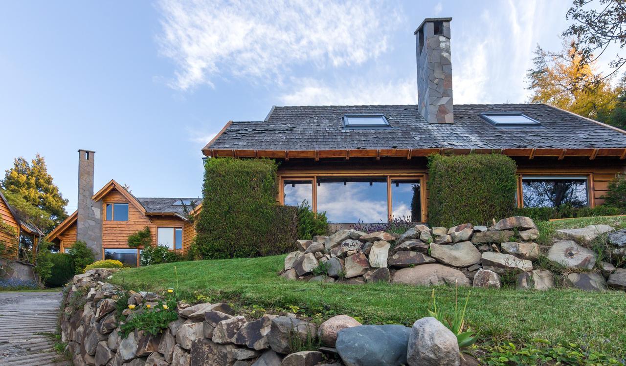 Two-Bedroom Bungalow,520755375:JPEG