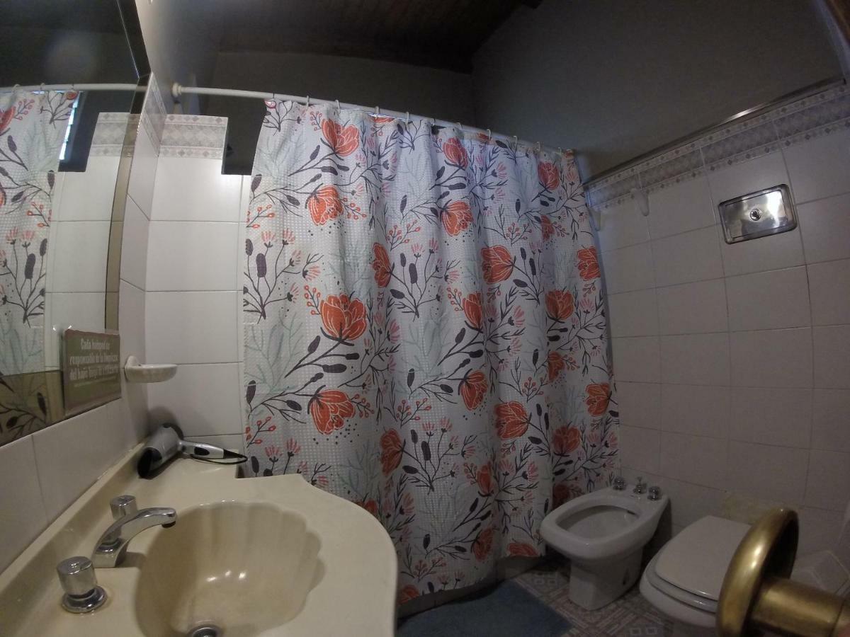Quarto Duplo Standard com Banheiro Compartilhado