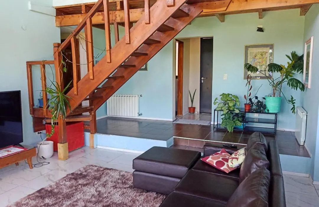 Hermosa Casa A Una Cuadra Del Lago-1