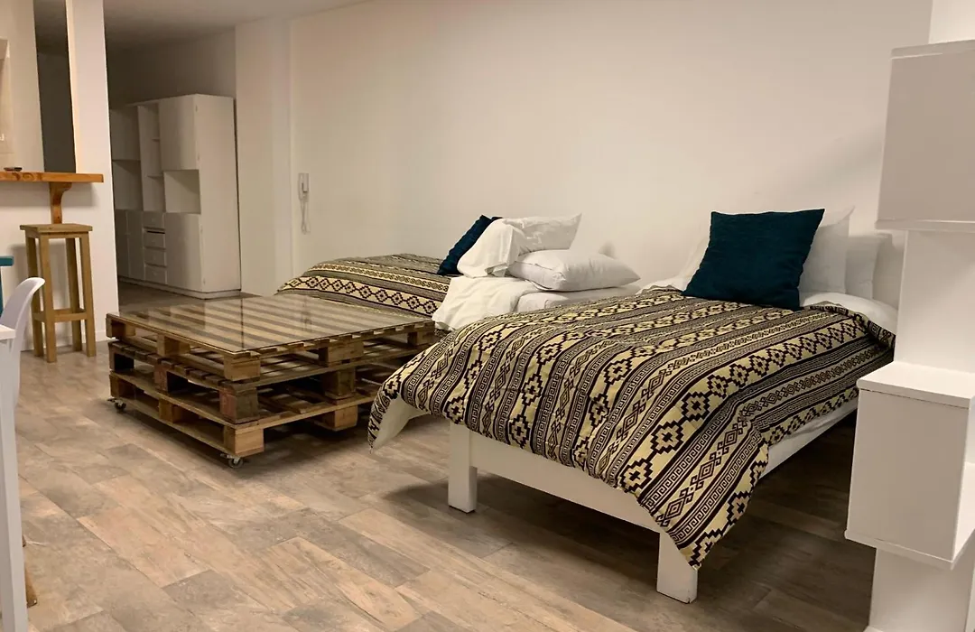 Urbana Suites&Studios 440-1