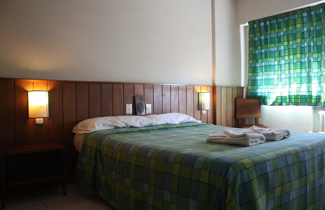Marcopolo Inn Hostel Bariloche (Adults Only)-1