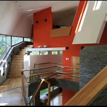 Gran Casa En El Bosque-3