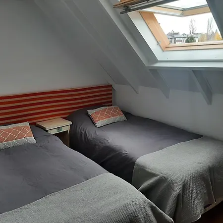 Hermoso Departamento Con Vista Al Lago Y Cochera-3