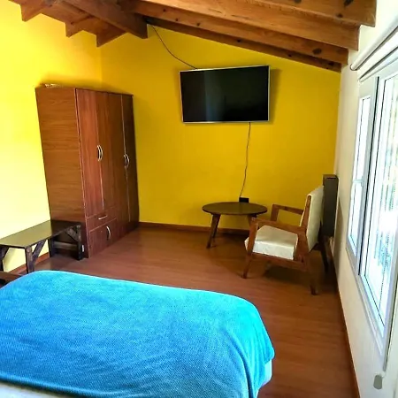 CHOCHO - Cálida casita céntrica hasta 4 pax-2
