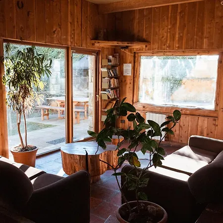 Periko'S Youth Hostel-2
