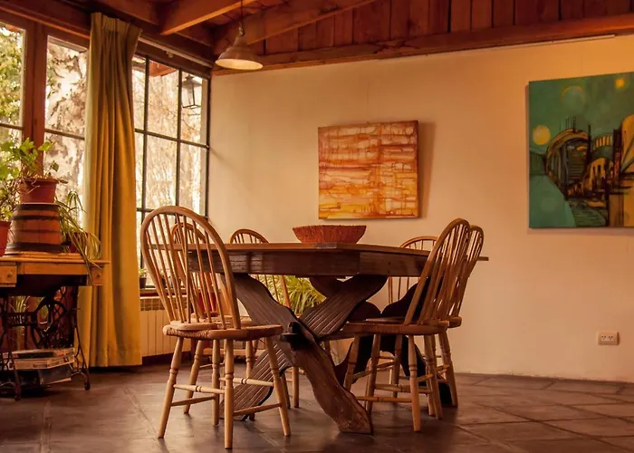 Casa cerca del centro, cálida con estilo rustico Villa San Carlos de Bariloche