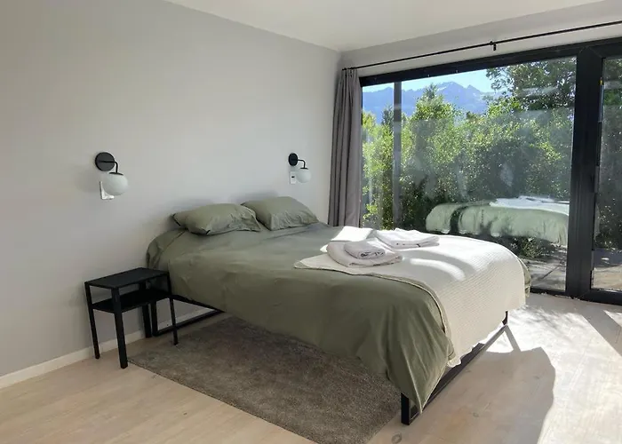 Casa Huilco- Panoramic Lake And Mountain Views San Carlos de Bariloche